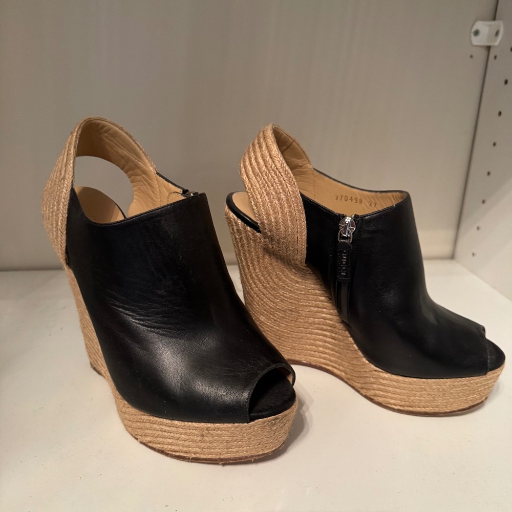 Gucci Black Leather Peep Toe Espadrille Wedge Sandals